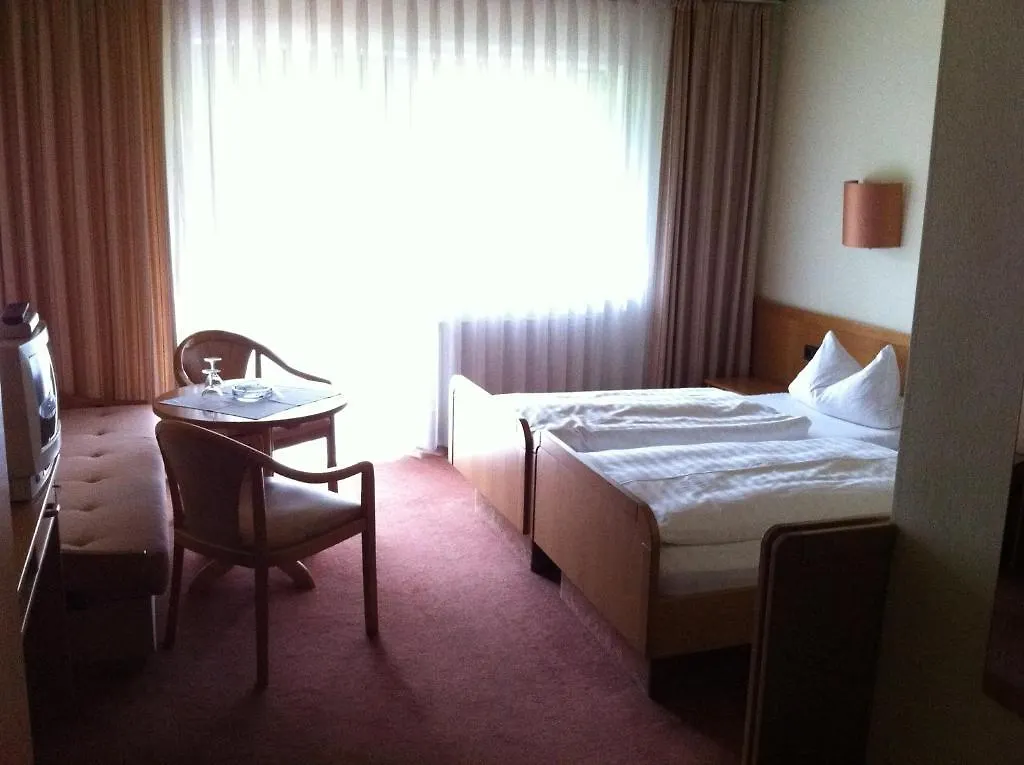 Hotel Bacchusstube Garni Goldbach  3*, Goldbach (Bavaria)